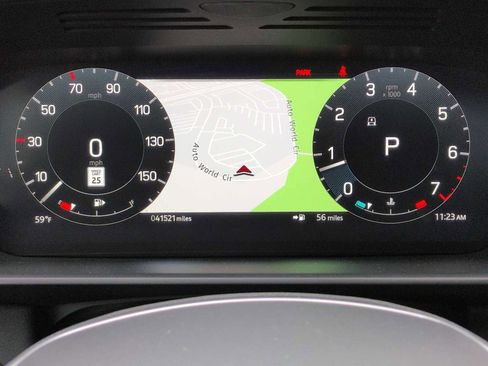 Used 2024 Land Rover Discovery S image 34