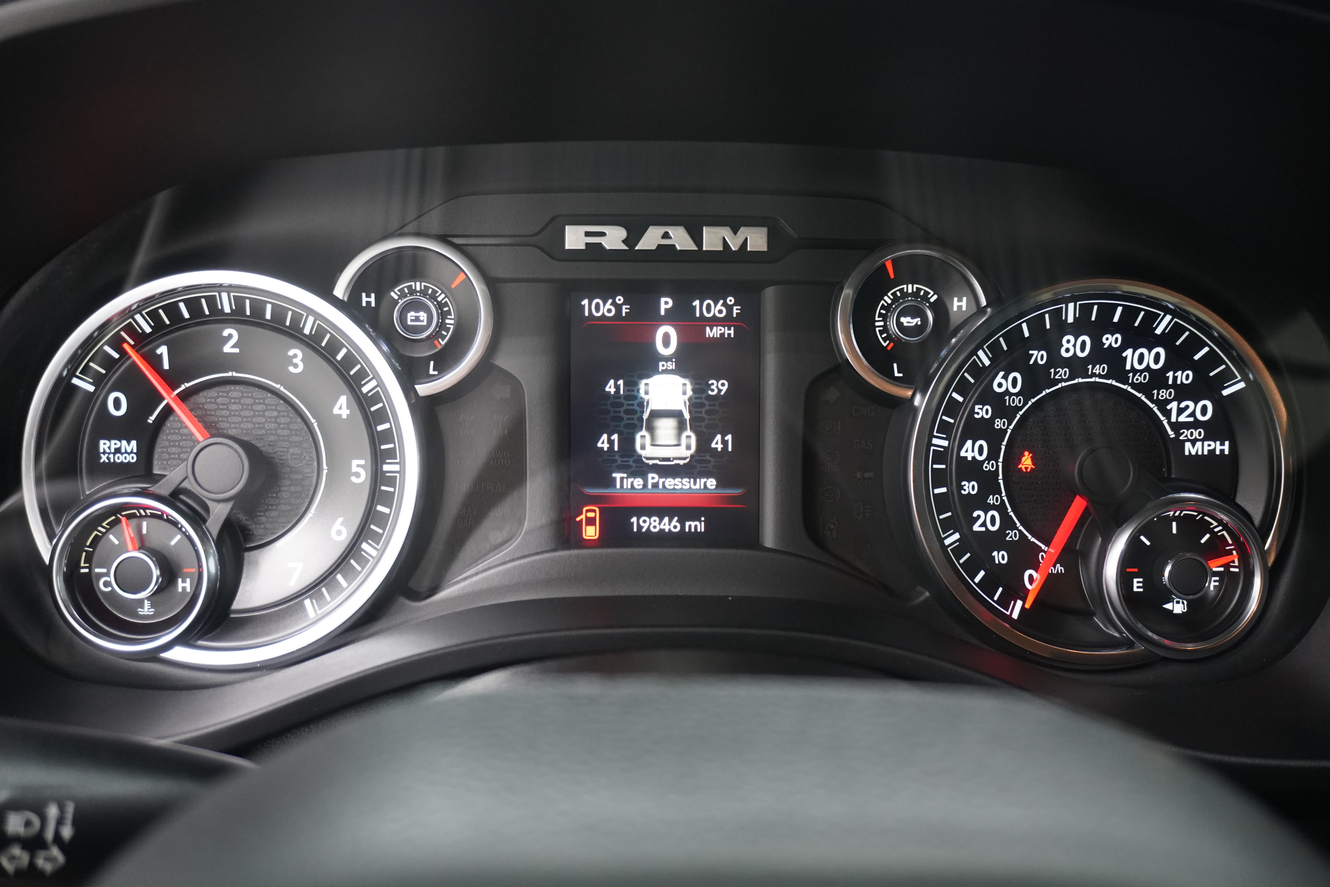 Used 2021 RAM 1500 Lone Star AWD/4WD image 18