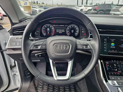 Used 2023 Audi Q8 Premium Plus AWD/4WD image 12