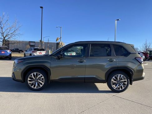 New 2025 Subaru Forester Touring image 2