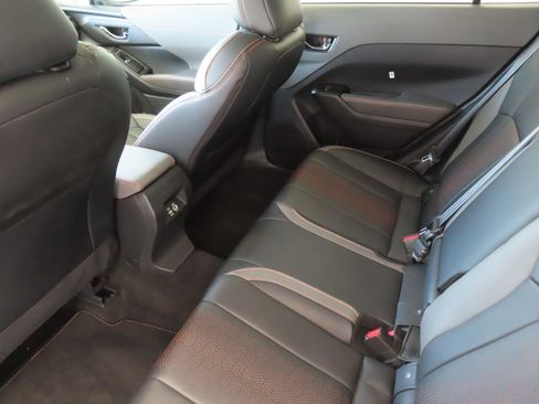 Used 2025 Subaru Crosstrek 2.5i Limited w/ Crosstrek Mirror Package image 25