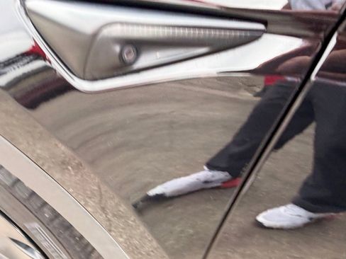 Used 2021 Tesla Model Y Long Range image 37