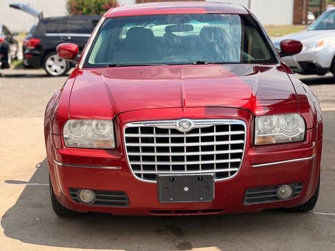 Used 2007 Chrysler 300 Touring w/ Comfort/Convenience Group RWD image 2