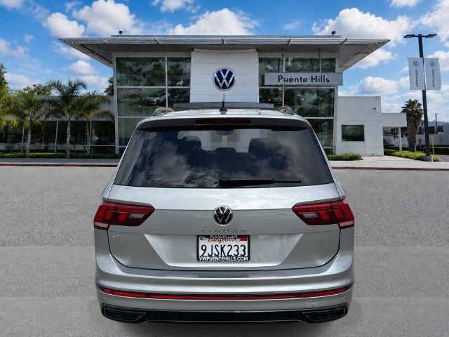 Certified 2023 Volkswagen Tiguan SE R-Line FWD image 5
