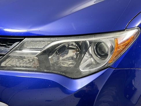 Used 2015 Toyota RAV4 XLE image 11