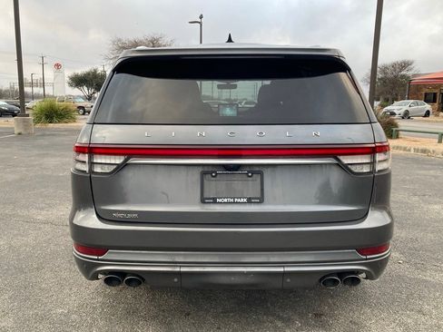 Used 2021 Lincoln Aviator Reserve w/ Equipment Group 210A image 6