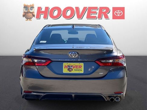 Used 2023 Toyota Camry SE w/ Convenience Package image 3