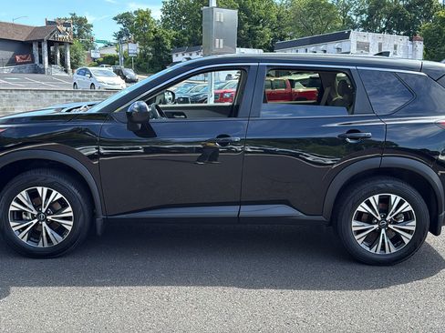 Certified 2023 Nissan Rogue SV AWD/4WD image 4