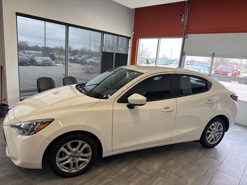 Used 2016 Scion iA image 10