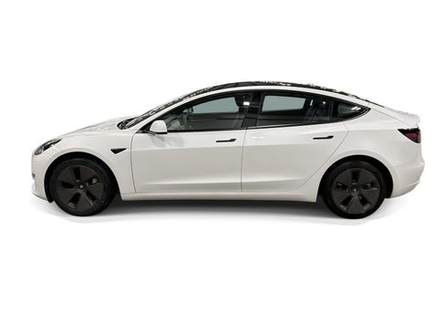 Certified 2023 Tesla Model 3 Standard Range RWD image 3