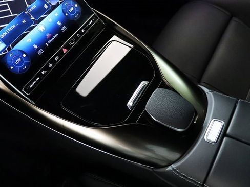 Used 2022 Mercedes-Benz SL 55 AMG 4MATIC image 33