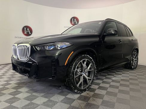 New 2026 BMW X5 xDrive50e w/ M Sport Package image 3