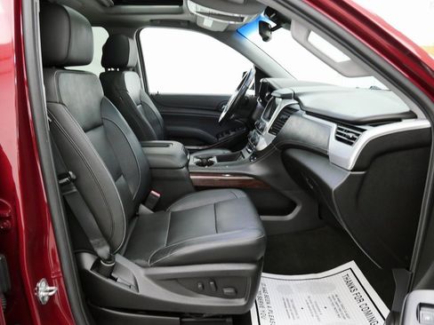 Used 2018 GMC Yukon SLT w/ Open Road Package image 16