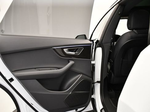 New 2026 Audi Q8 Premium Plus image 40