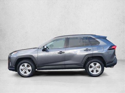 Used 2020 Toyota RAV4 XLE image 9