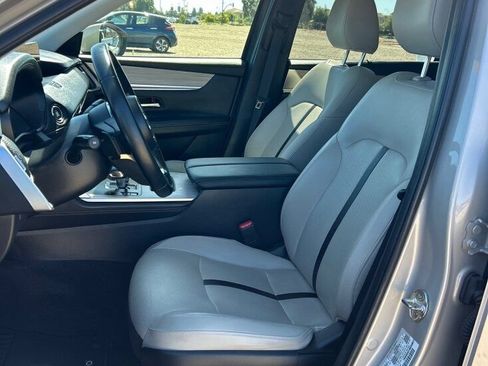 Used 2024 MAZDA CX-90 3.3 Turbo w/ Preferred Plus AWD/4WD image 5
