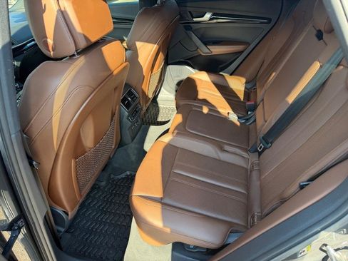 Used 2019 Audi Q5 Prestige w/ Prestige Package AWD/4WD image 12