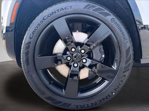 New 2026 Land Rover Defender 130 X-Dynamic SE AWD/4WD image 12