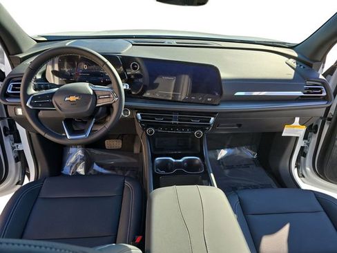 New 2026 Chevrolet Traverse LT w/ Sun and Wheel Package image 10