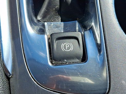 Used 2023 Chevrolet Malibu LT FWD image 24