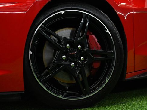 Used 2020 Chevrolet Corvette Stingray Premium Cpe w/ 3LT Preferred Equipment Group image 2