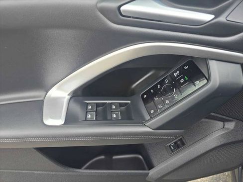 Used 2025 Audi Q5 Premium Plus w/ Premium Plus AWD/4WD image 24