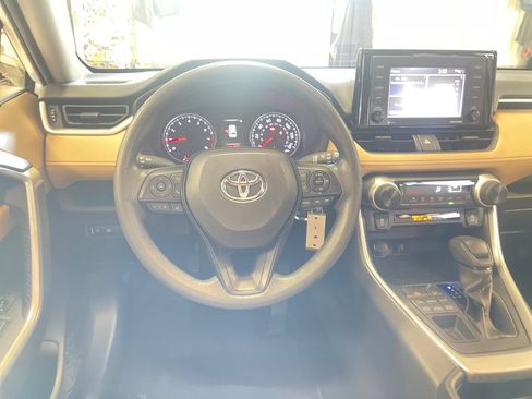 Certified 2020 Toyota RAV4 LE w/ All Weather Liner Package AWD/4WD image 24