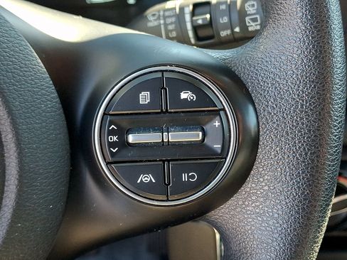 Used 2023 Kia Soul LX FWD image 23