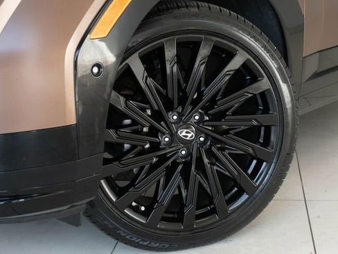 Used 2024 Hyundai Santa Fe Calligraphy image 2