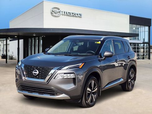 Used 2023 Nissan Rogue Platinum w/ Platinum Premium Package AWD/4WD image 2