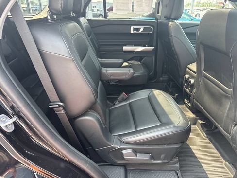 Used 2023 Ford Explorer XLT w/ Equipment Group 202A AWD/4WD image 23