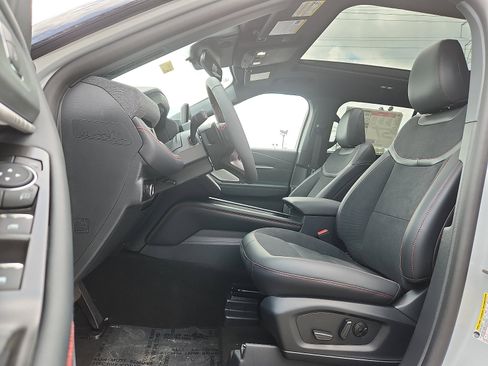 New 2026 Ford Explorer ST image 9