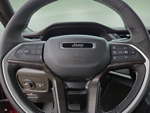New 2026 Jeep Grand Cherokee L Limited AWD/4WD image 24