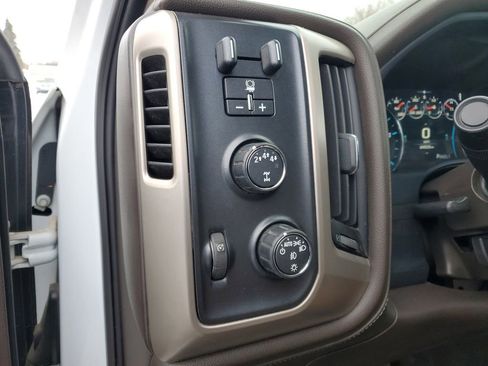 Used 2019 GMC Sierra 3500 Denali w/ Duramax Plus Package image 11