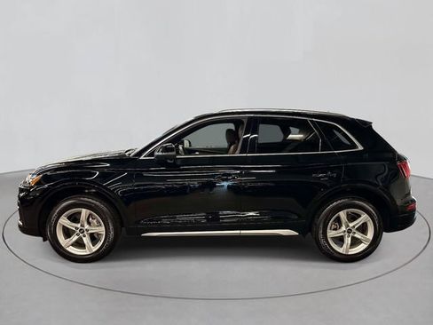 Certified 2024 Audi Q5 Premium w/ Convenience Package AWD/4WD image 2
