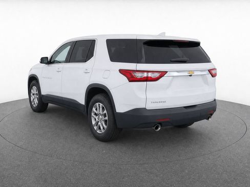 Used 2020 Chevrolet Traverse LS FWD image 5