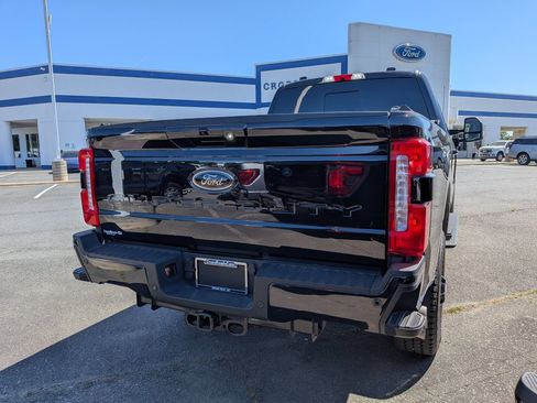 Used 2025 Ford F250 Lariat w/ Lariat Ultimate Package AWD/4WD image 4