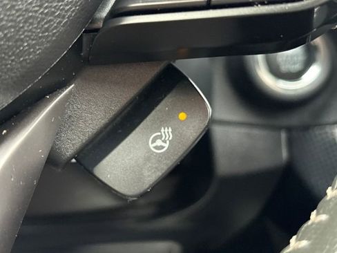 Certified 2023 Subaru Forester Limited image 21