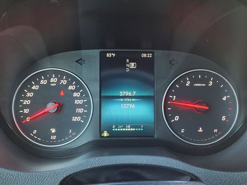 Used 2024 Mercedes-Benz Sprinter 2500 image 24