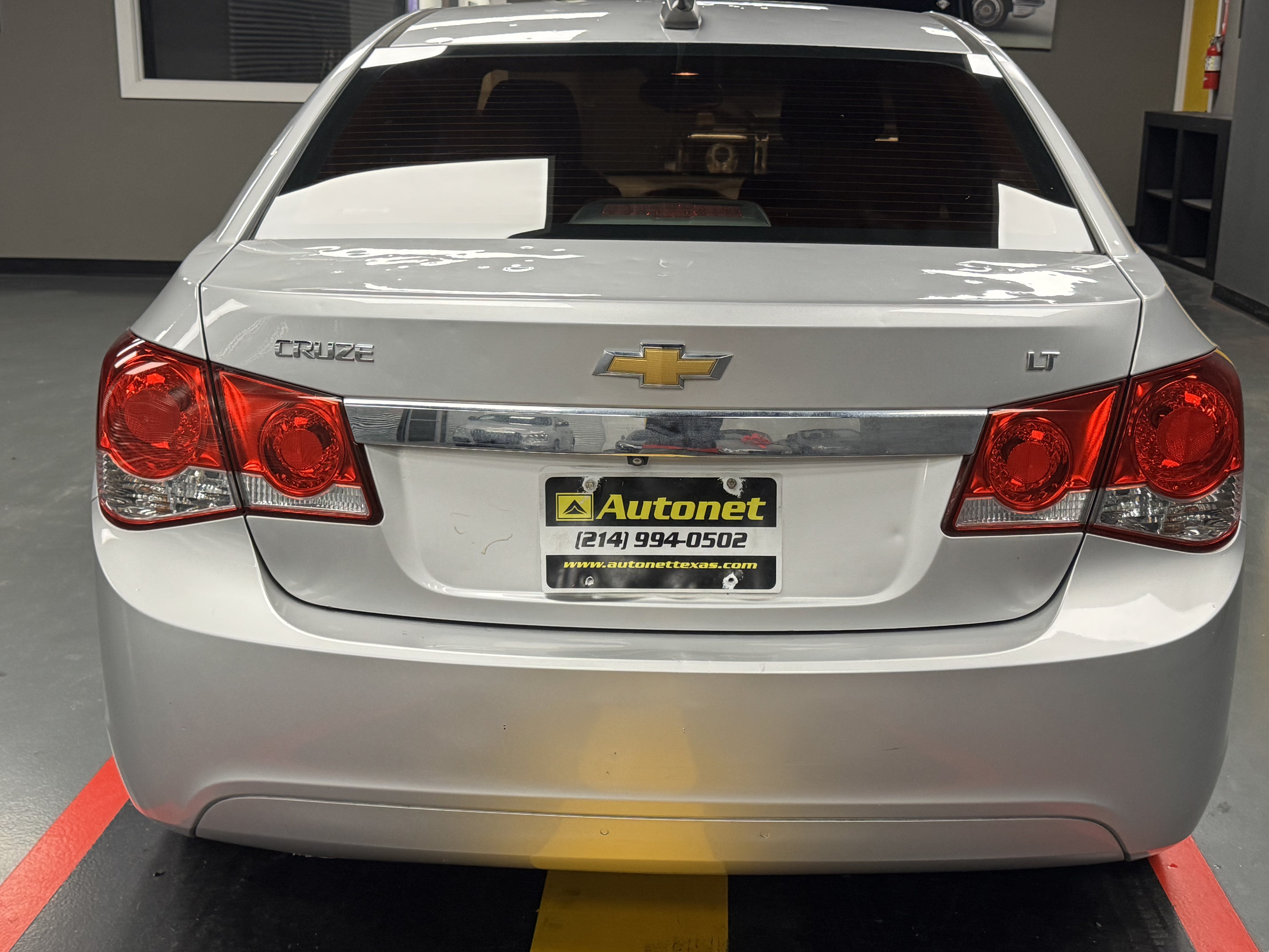 Used 2015 Chevrolet Cruze LT FWD image 4