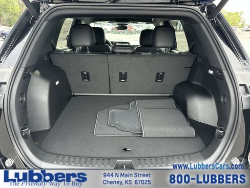 New 2026 Chevrolet Equinox RS w/ Convenience Package III FWD image 21