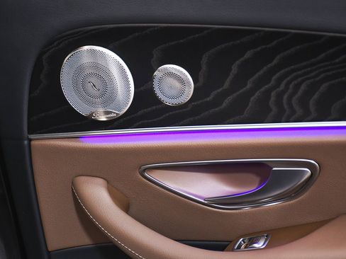 Used 2023 Mercedes-Benz E 350 4MATIC Sedan image 14