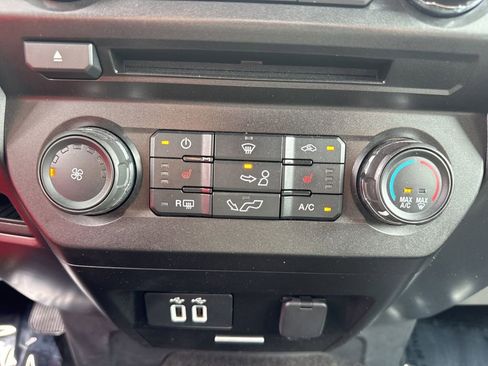 Used 2018 Ford F150 XLT w/ Equipment Group 302A Luxury AWD/4WD image 6