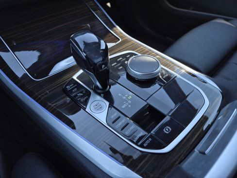 Used 2020 BMW X5 sDrive40i w/ Premium Package image 17