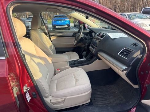 Used 2017 Subaru Legacy 2.5i Premium image 19