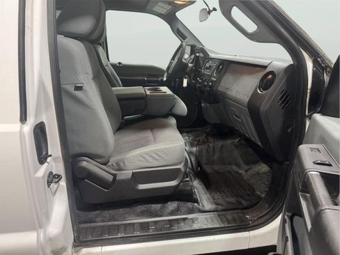 Used 2015 Ford F250 XL w/ Power Equipment Group image 11