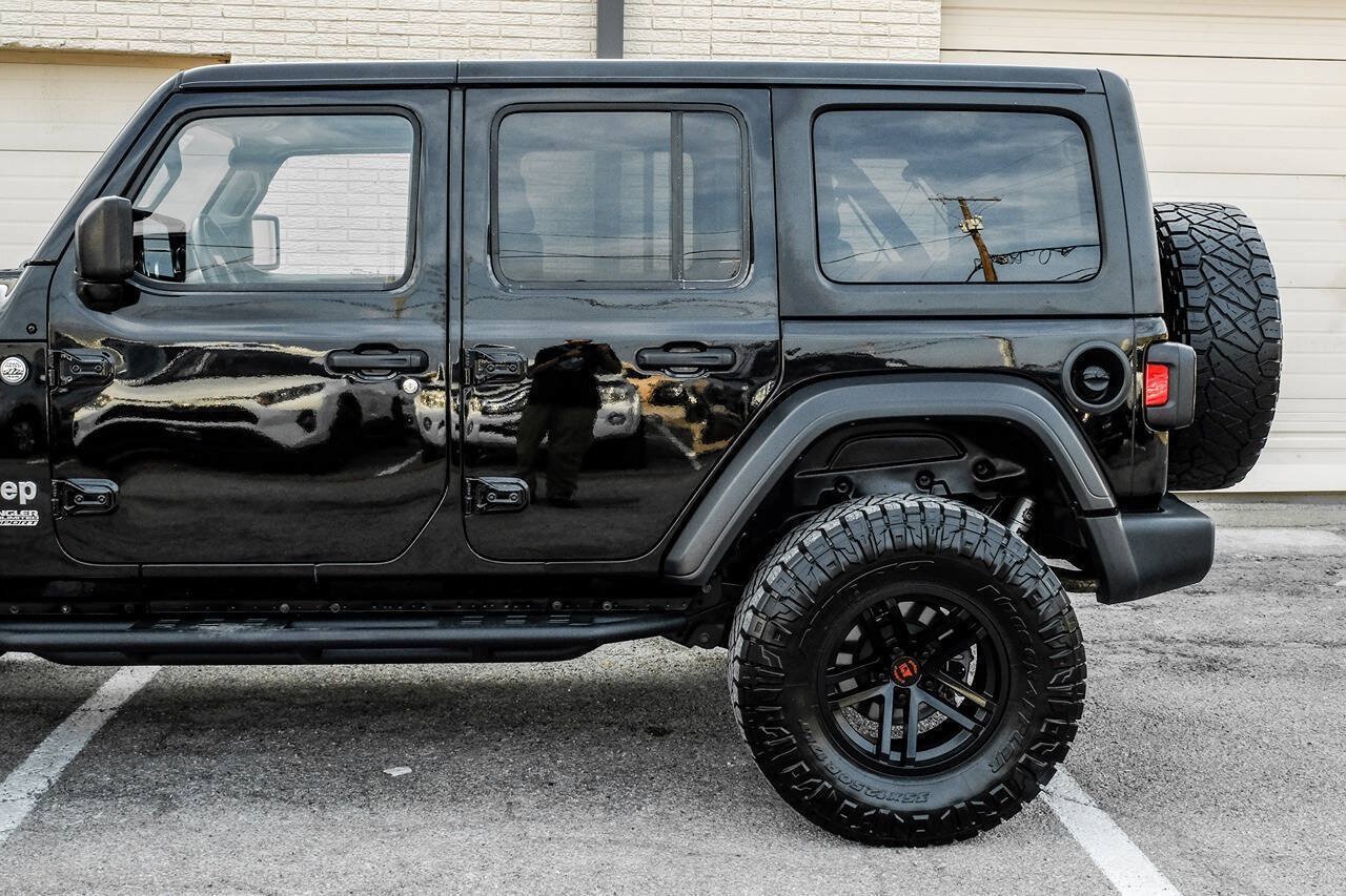Used 2019 Jeep Wrangler Unlimited Sport S AWD/4WD image 17