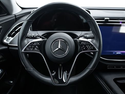 Used 2025 Mercedes-Benz E 450 4MATIC All-Terrain Wagon image 19