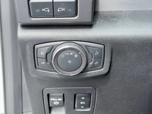 Used 2019 Ford F150 XLT w/ Equipment Group 302A Luxury image 11