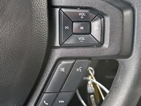Used 2018 Ford F150 XLT AWD/4WD image 12